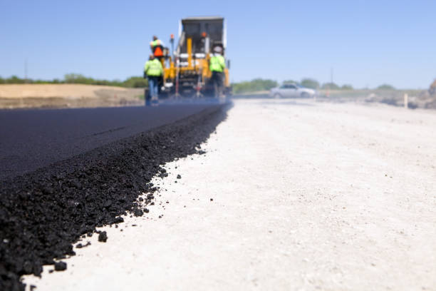 Best Driveway Paving Contractor  in Russellville, AR